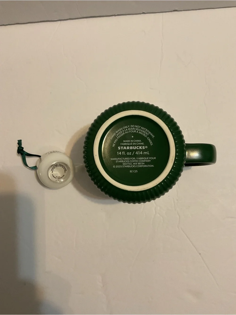 Starbucks Limited Ed 14oz Ribbed Mug w/ Gold Siren Medallion Cup & Latte Charm